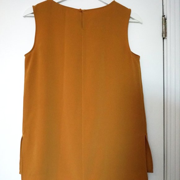Uniqlo, XS, Sleeveless Blouse - Picture 2 of 3